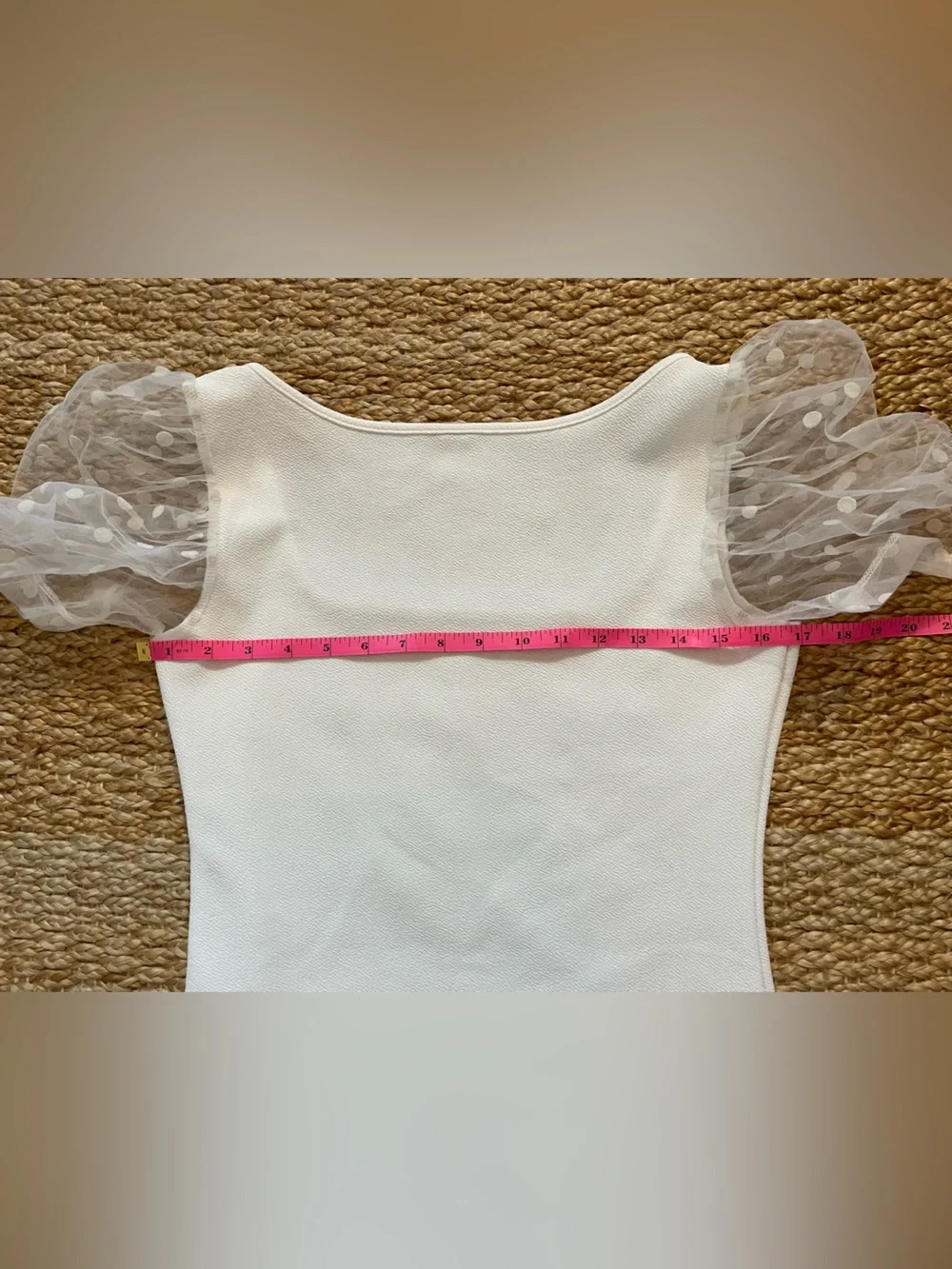 White Puff Sleeve Square Neck Top Women’s M Blouse Neckline Feminine